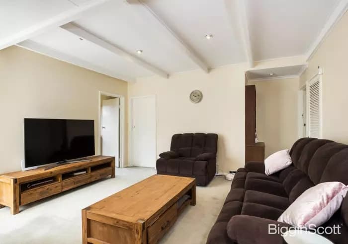 5 Threadbow Crescent, Wheelers Hill, VIC, Wheelers Hill - Thumbnail 4