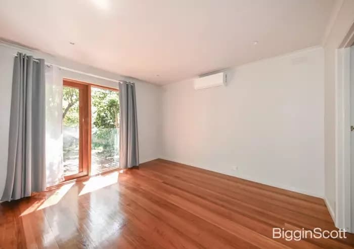 9 Torwood Avenue, Glen Waverley, VIC, Glen Waverley - Thumbnail 5