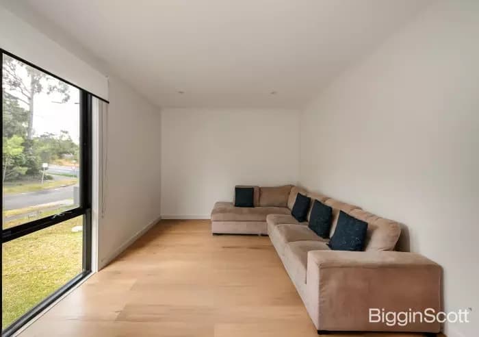 2/10 Seaton Court, Mount Waverley, VIC, Mount Waverley - Thumbnail 3