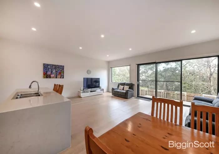 2/10 Seaton Court, Mount Waverley, VIC, Mount Waverley - Thumbnail 4