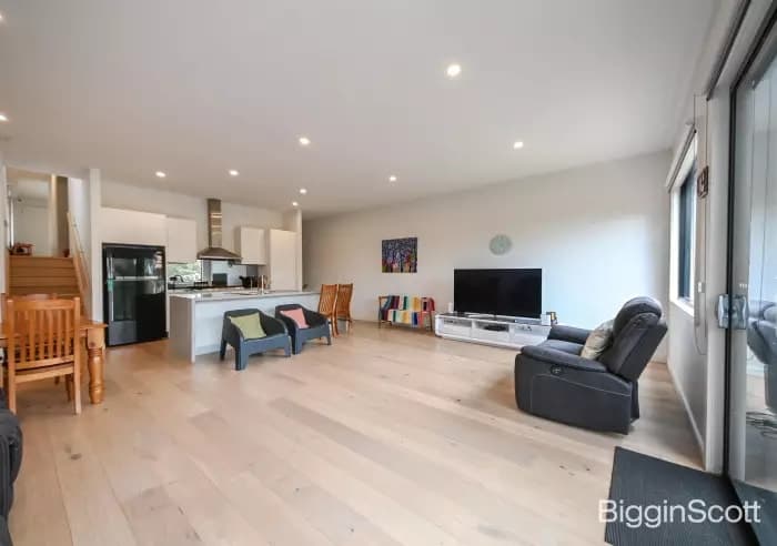 2/10 Seaton Court, Mount Waverley, VIC, Mount Waverley - Thumbnail 5