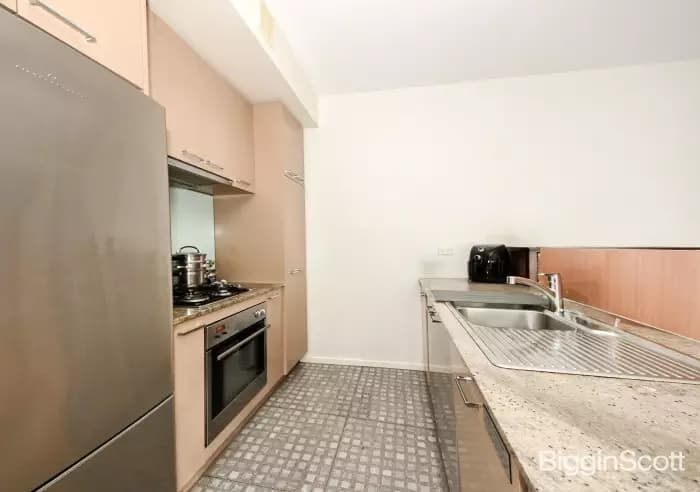 2/2-4 Blair Road, Glen Waverley, VIC, Glen Waverley - Thumbnail 4