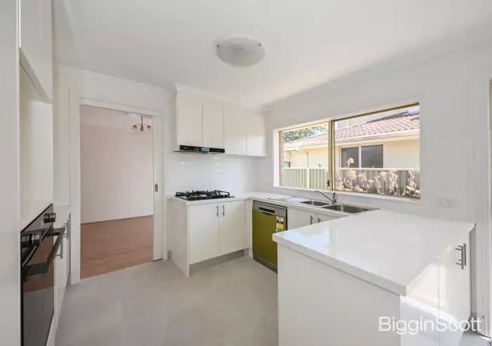 2/20 Myers Avenue, Glen Waverley, VIC, Glen Waverley - Thumbnail 5