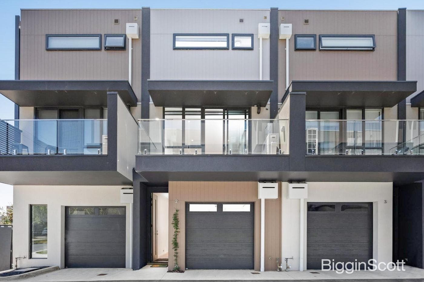 2/3 James Street, Bayswater, VIC, Bayswater - Image 1