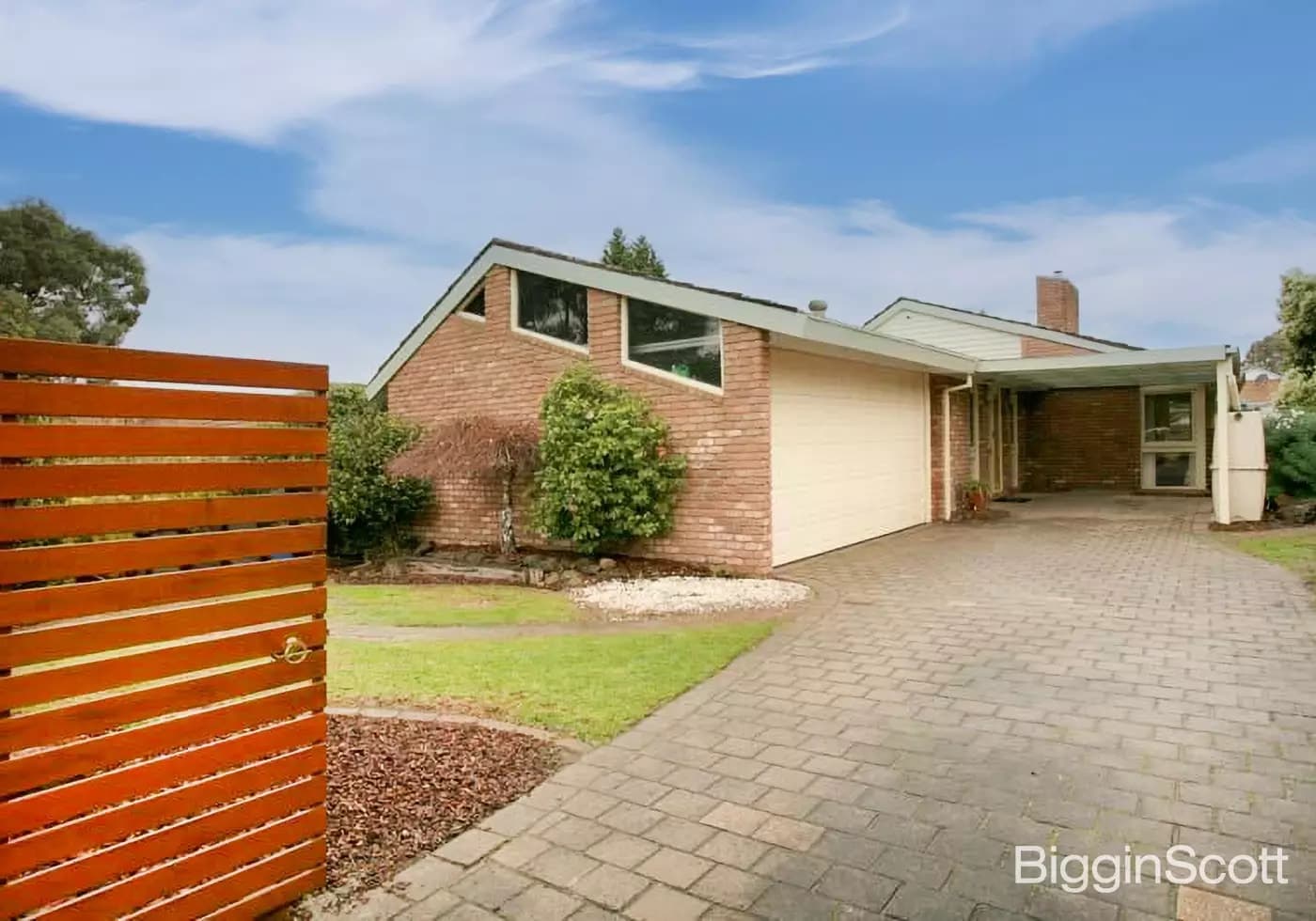2 Marykirk Drive, Wheelers Hill, VIC, Wheelers Hill - Thumbnail 2