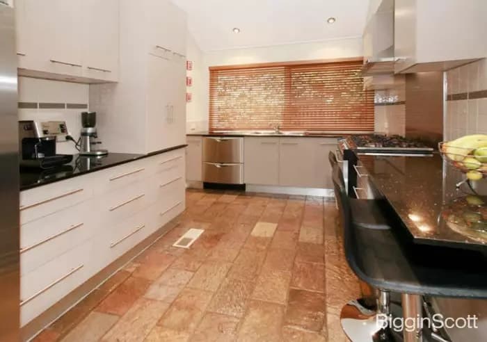 2 Marykirk Drive, Wheelers Hill, VIC, Wheelers Hill - Thumbnail 6