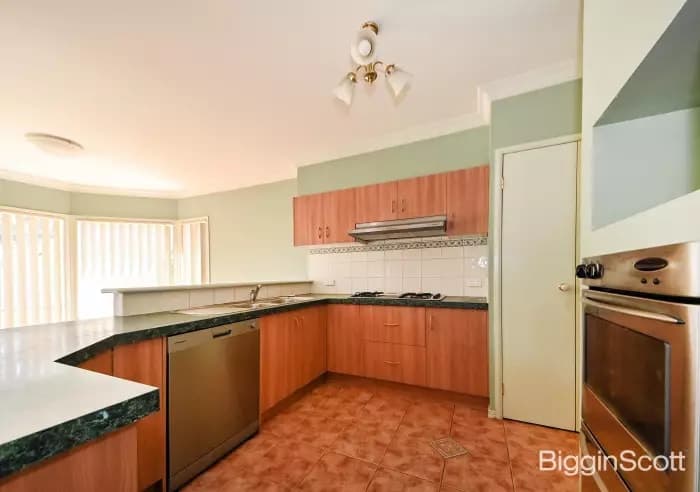 1/40 Cambridge Drive, Glen Waverley, VIC, Glen Waverley - Thumbnail 6