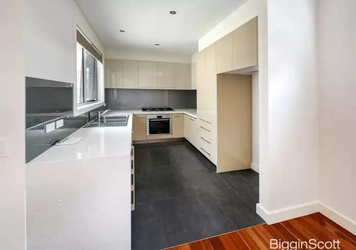 2/57 Price Avenue, Mount Waverley, VIC, Mount Waverley - Thumbnail 5