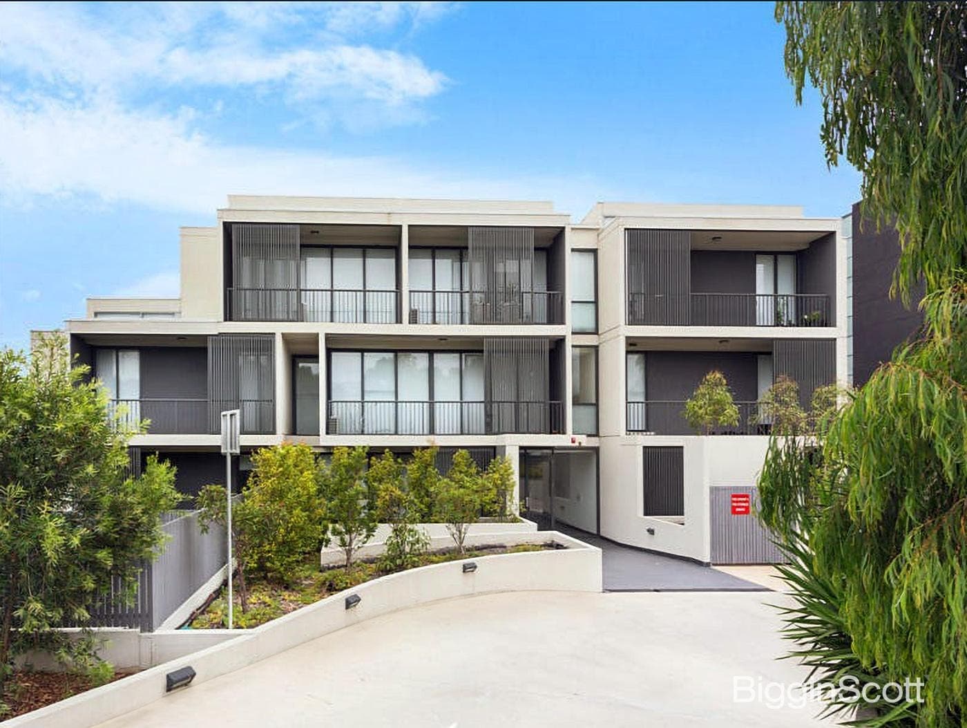 1/2-4 Samada Street, Notting Hill, VIC, Notting Hill - Image 1