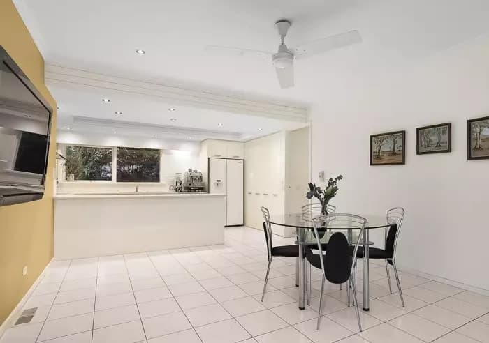 1 Kingswood Avenue, Mount Waverley, VIC, Mount Waverley - Thumbnail 6