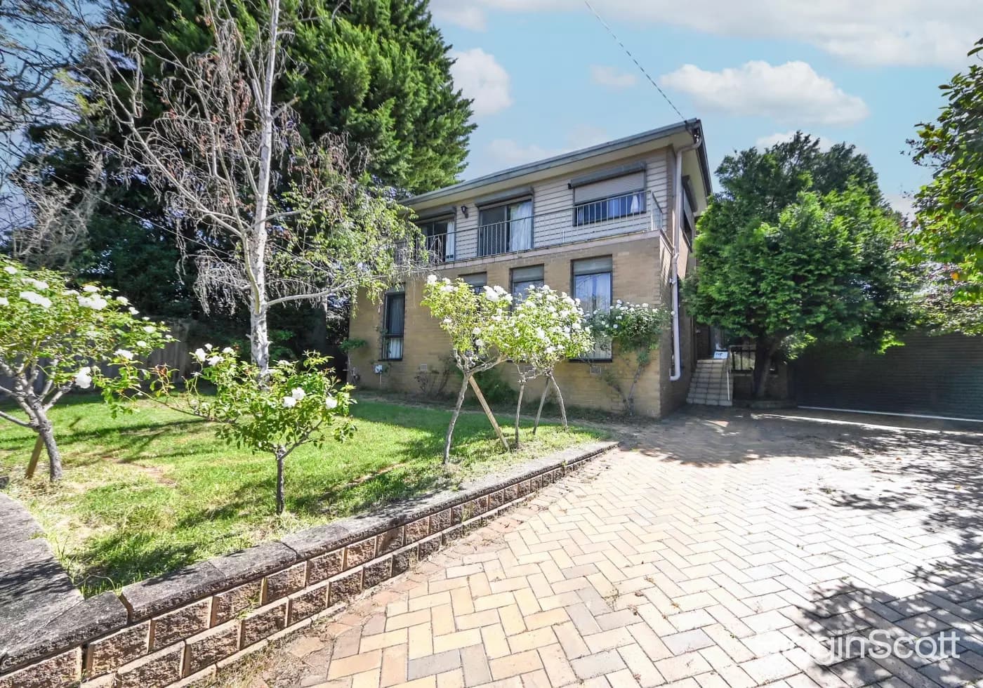 3 Swan Court, Glen Waverley, VIC, Glen Waverley - Thumbnail 2