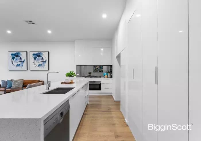 2/2 Mclaren Street, Mount Waverley, VIC, Mount Waverley - Thumbnail 6