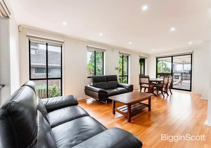 3 Sean Close, Wheelers Hill, VIC, Wheelers Hill - Thumbnail 3