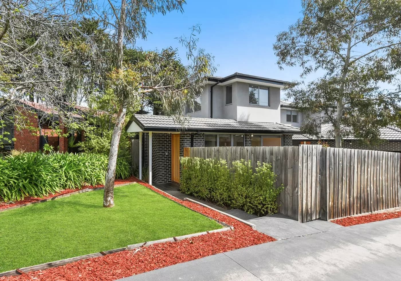 1/1 Sampson Drive, Mount Waverley, VIC, Mount Waverley - Thumbnail 2
