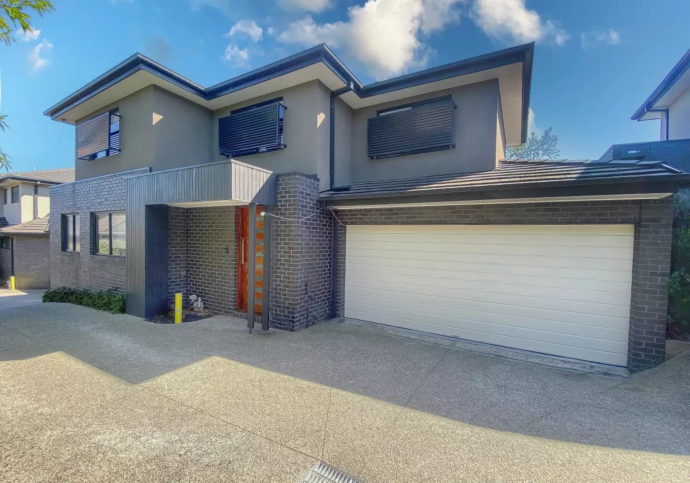 2/14 Adrienne Cres, Mount Waverley, VIC, Mount Waverley - Thumbnail 2
