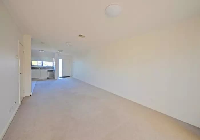 16 Bloom Avenue, Wantirna South, VIC, Wantirna South - Thumbnail 4