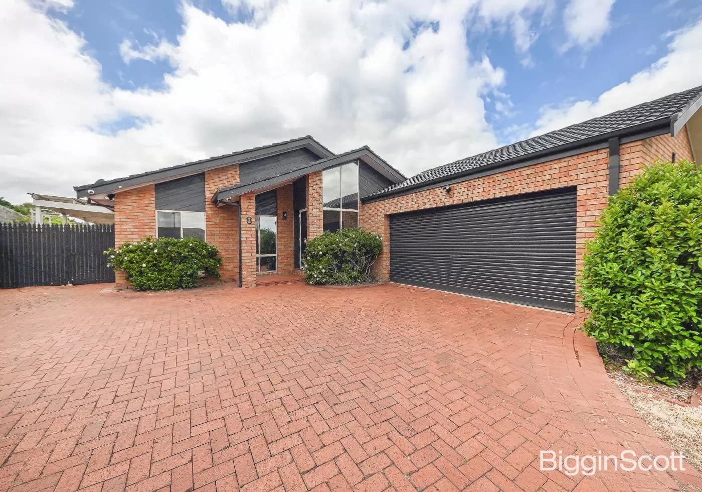 8 Jackie Close, Rowville, VIC, Rowville - Thumbnail 2