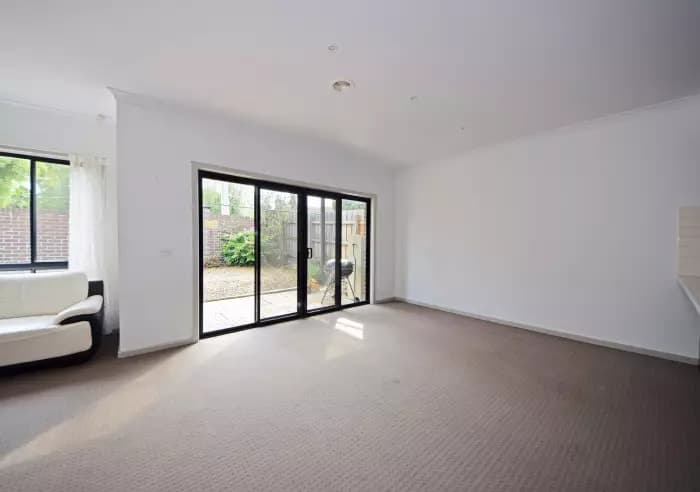 1/18 Hunter Street, Glen Waverley, VIC, Glen Waverley - Thumbnail 4