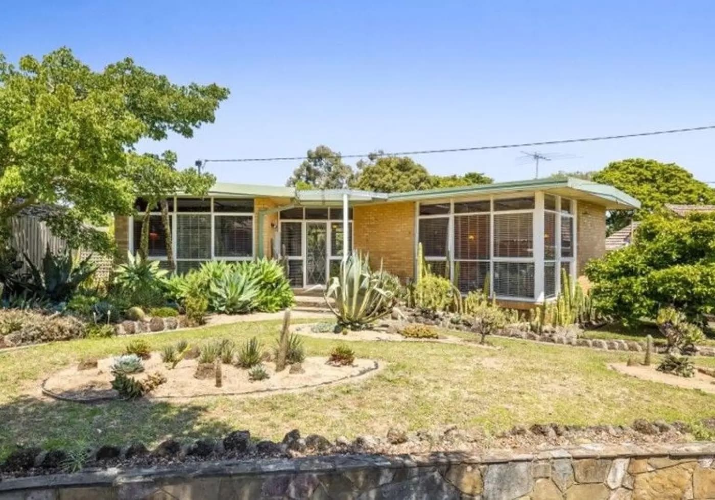 12 Botanic Drive, Glen Waverley, VIC, Glen Waverley - Thumbnail 2