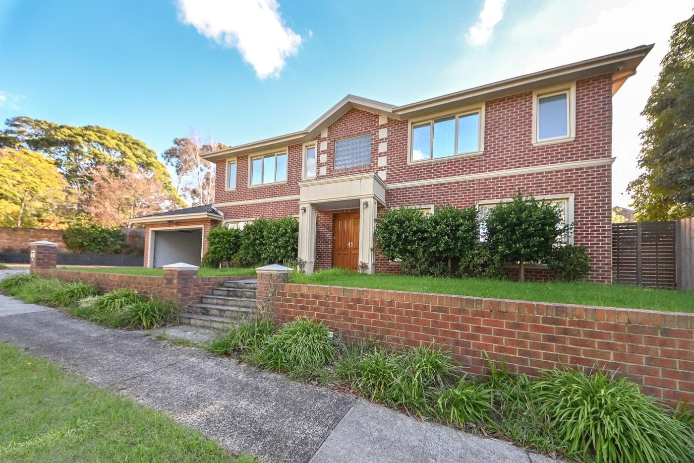 2 Claremount Court, Glen Waverley, Glen Waverley - Image 1