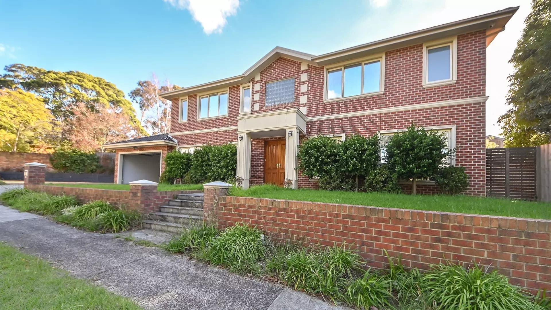 2 Claremount Court, Glen Waverley, Glen Waverley - Thumbnail 2