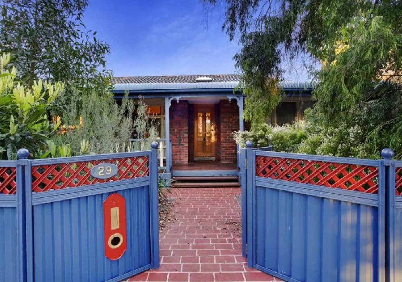 29 Winmalee Drive, Glen Waverley, VIC, Glen Waverley - Thumbnail 2