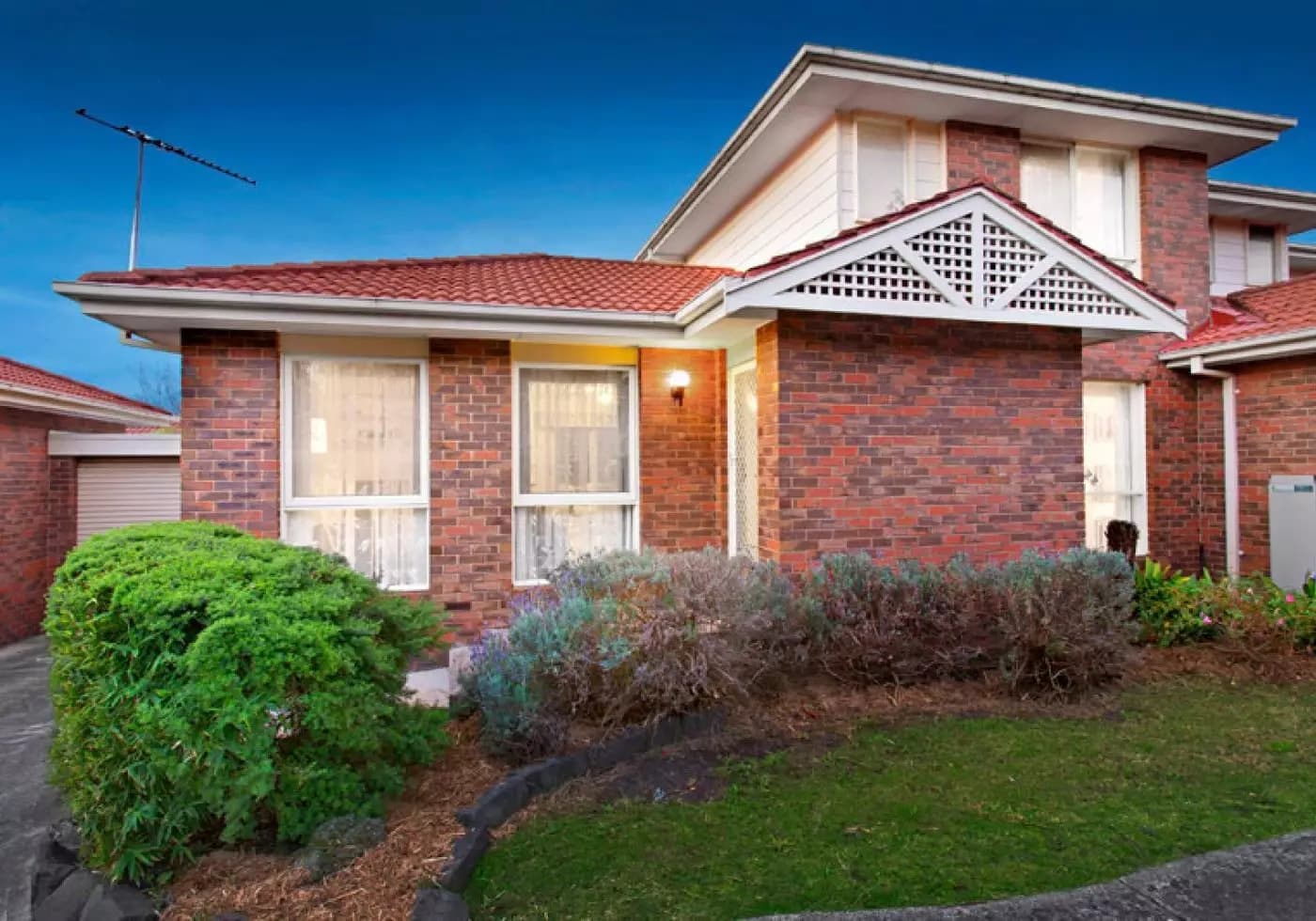 2/227 Gallaghers Road, Glen Waverley, VIC, Glen Waverley - Thumbnail 2