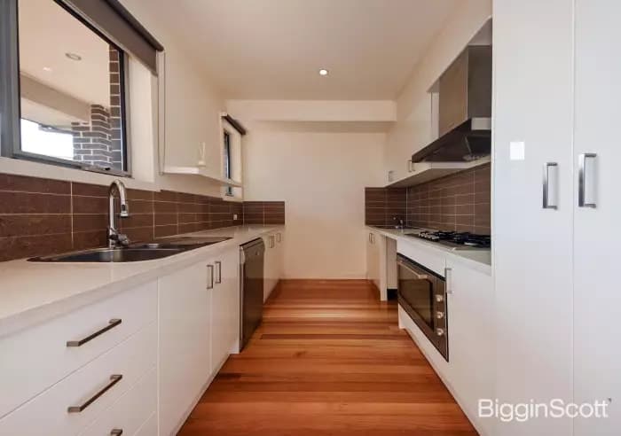 2/70 Albert Street, Mount Waverley, VIC, Mount Waverley - Thumbnail 5