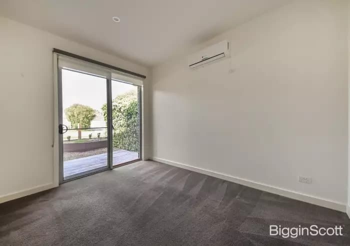 2/70 Albert Street, Mount Waverley, VIC, Mount Waverley - Thumbnail 6