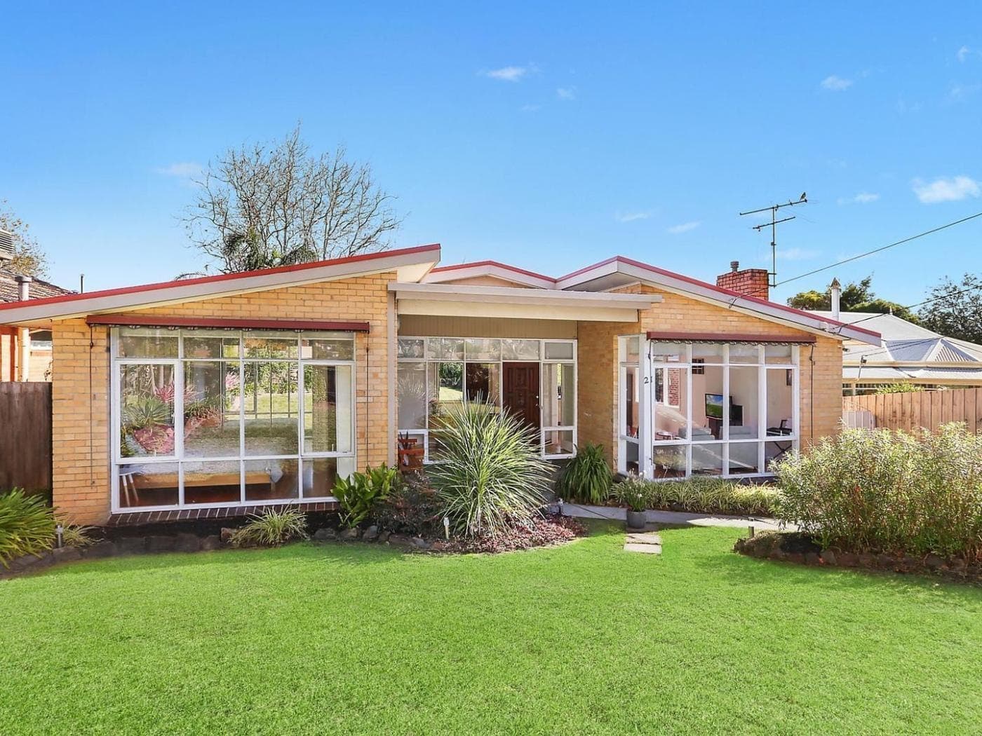 21 Sunhill Road, Mount Waverley, VIC, Mount Waverley - Image 1