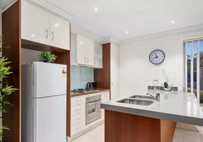 2/12 Marbray Drive, Glen Waverley, VIC, Glen Waverley - Thumbnail 3