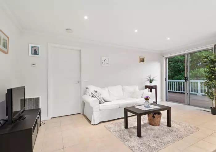 2/12 Marbray Drive, Glen Waverley, VIC, Glen Waverley - Thumbnail 4