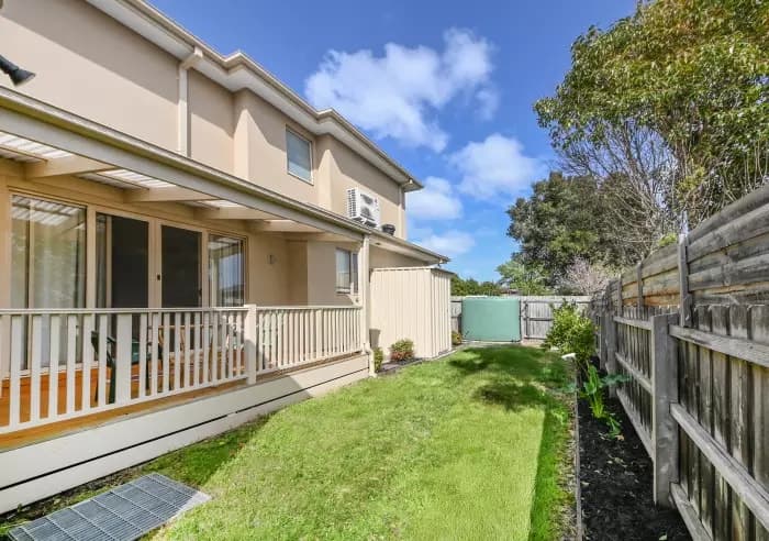 2/3 Drummond Street, Chadstone, VIC, Chadstone - Thumbnail 3