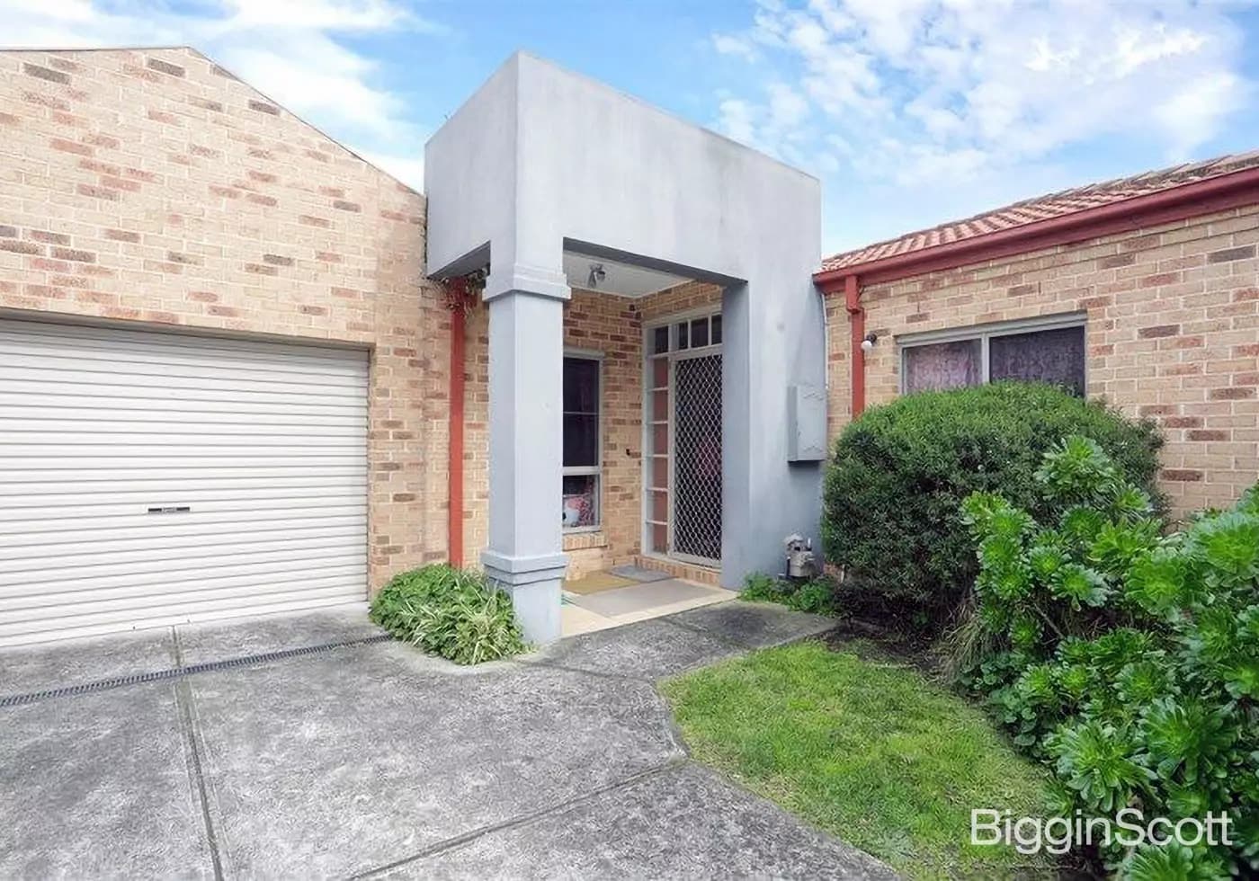 2/40 Cambridge Drive, Glen Waverley, VIC, Glen Waverley - Thumbnail 2
