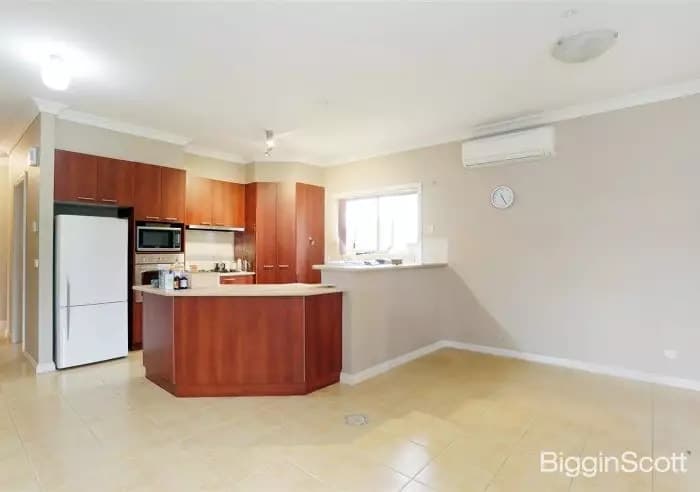 2/40 Cambridge Drive, Glen Waverley, VIC, Glen Waverley - Thumbnail 4