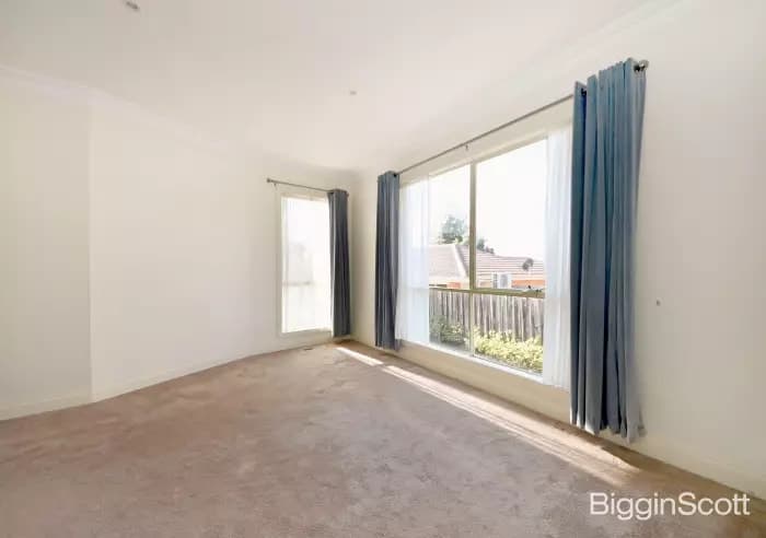 1/3 Garrisson Drive, Glen Waverley, VIC, Glen Waverley - Thumbnail 3