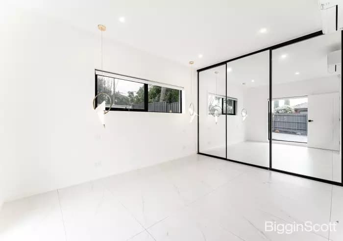 202 Warrigal Road, Camberwell, VIC, Camberwell - Thumbnail 5