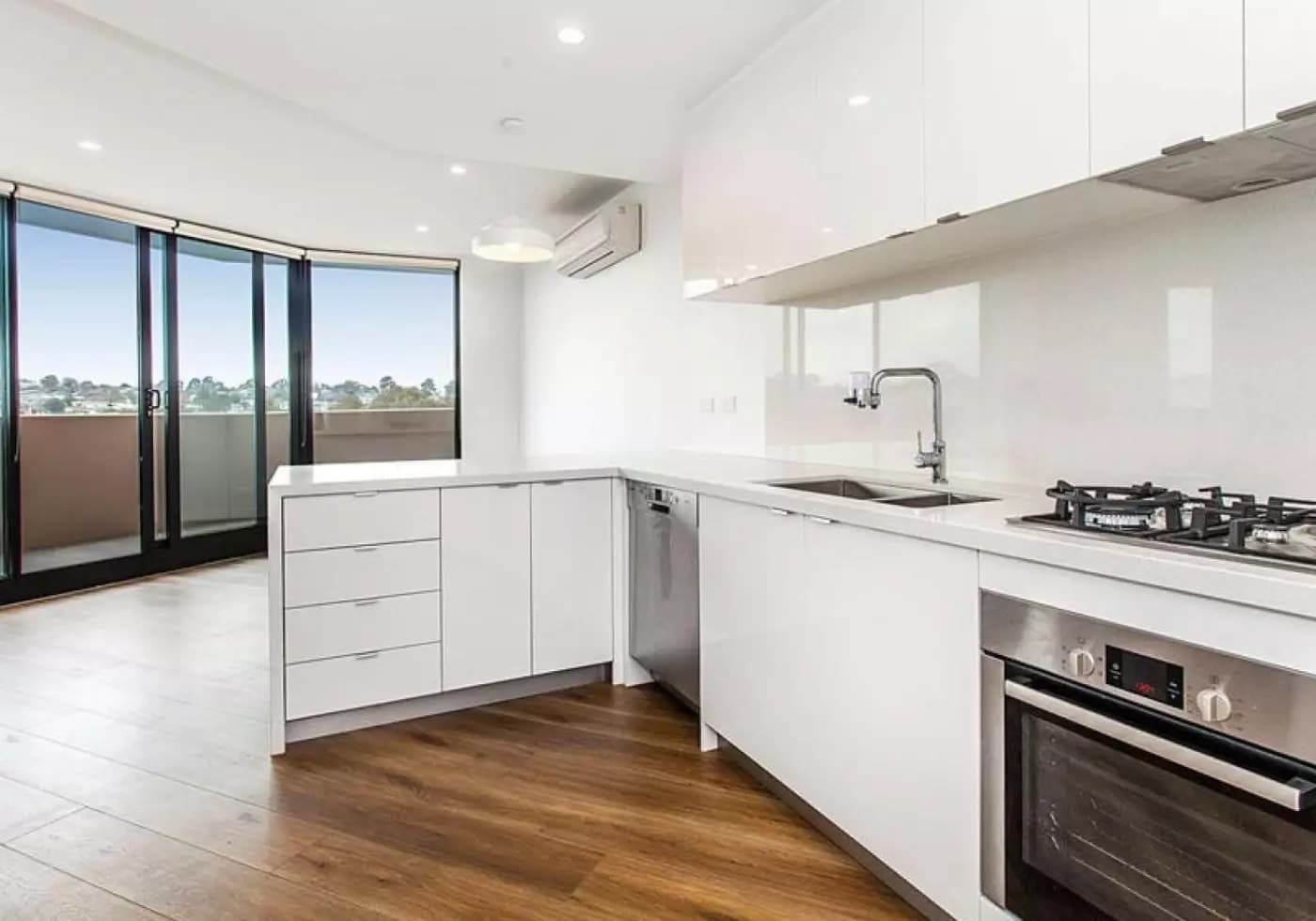 509/70 Batesford Road, Chadstone, VIC, Chadstone - Thumbnail 2