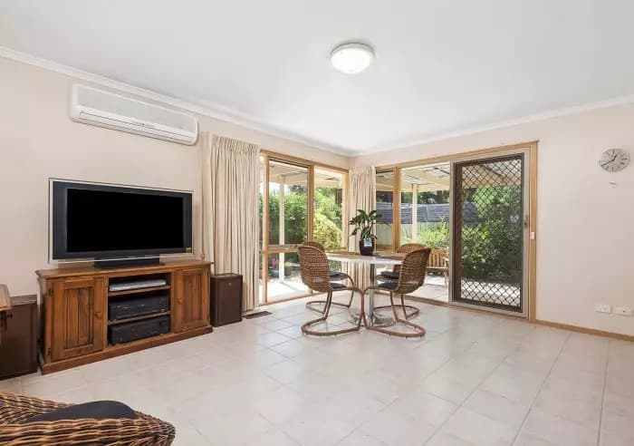 10 Wattlebird Place, Knoxfield, VIC, Knoxfield - Thumbnail 4