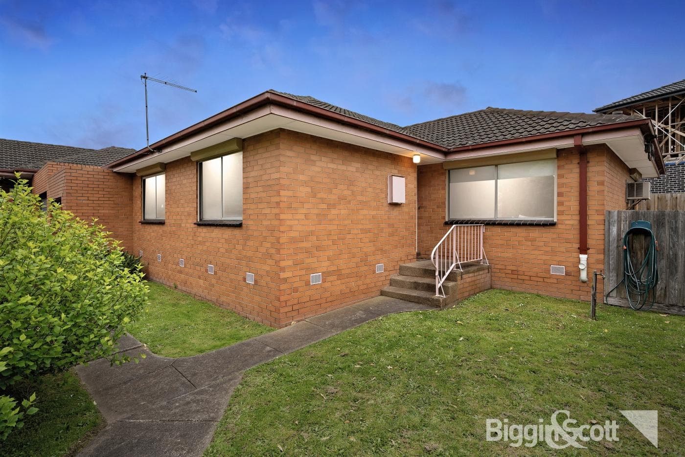 2/133 Ferntree Gully Road, Mount Waverley, VIC, Mount Waverley - Image 1