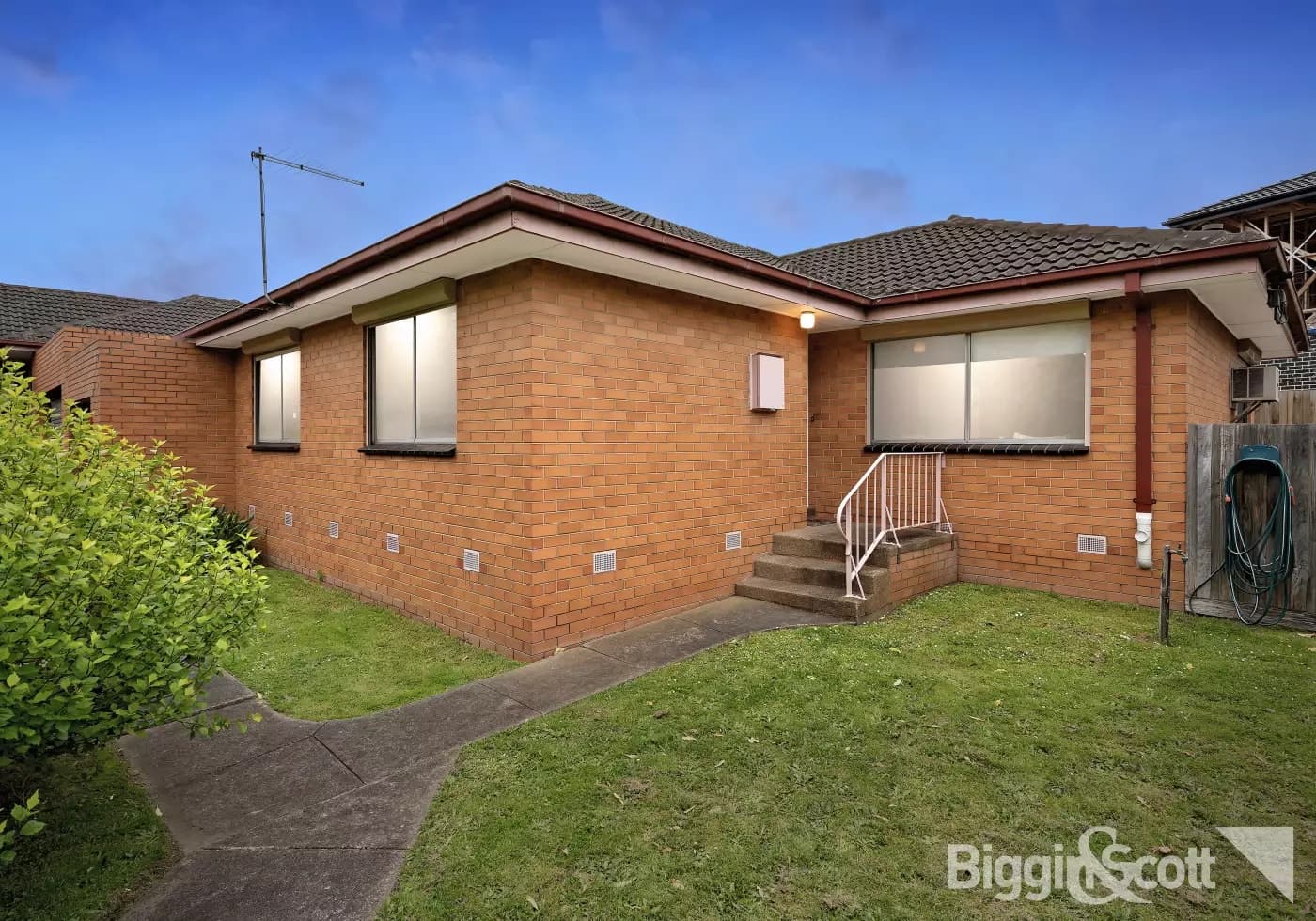 2/133 Ferntree Gully Road, Mount Waverley, VIC, Mount Waverley - Thumbnail 2