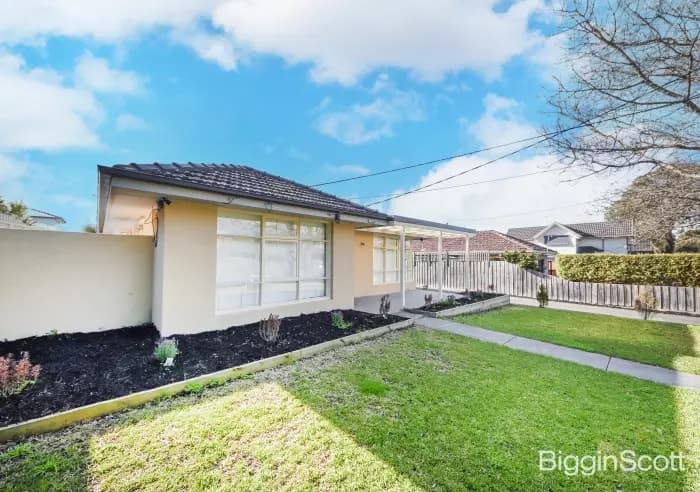 1/11 Huxtable Street, Mount Waverley, VIC, Mount Waverley - Thumbnail 3