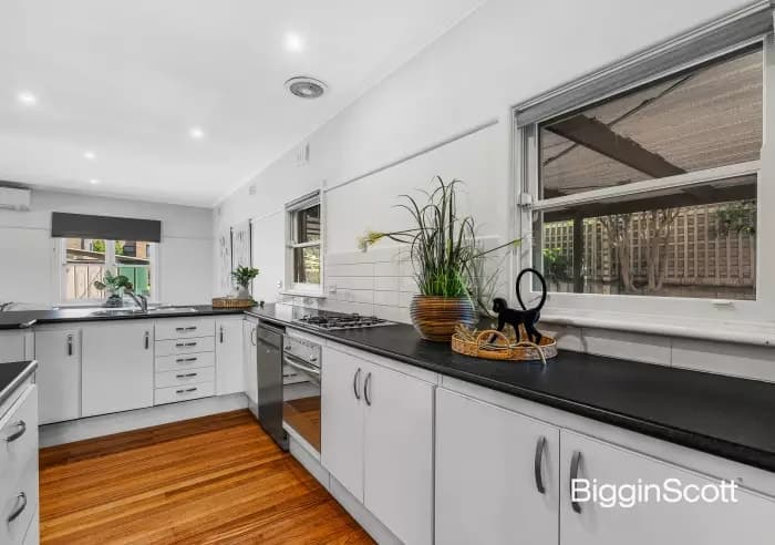 227 Waverley Road, Mount Waverley, VIC, Mount Waverley - Thumbnail 6