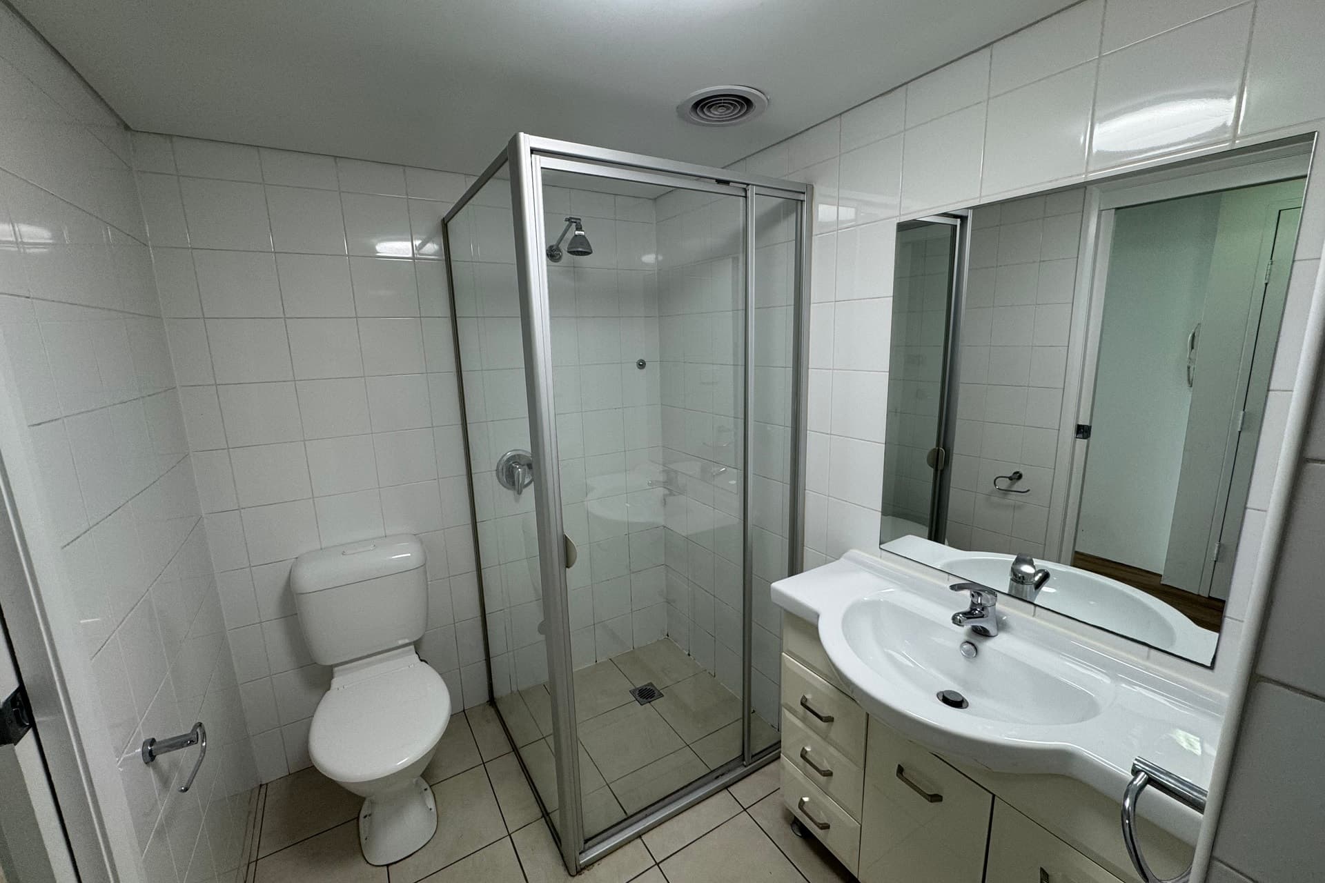 3/8-10 Enmore Road, Newtown, Newtown - Thumbnail 3