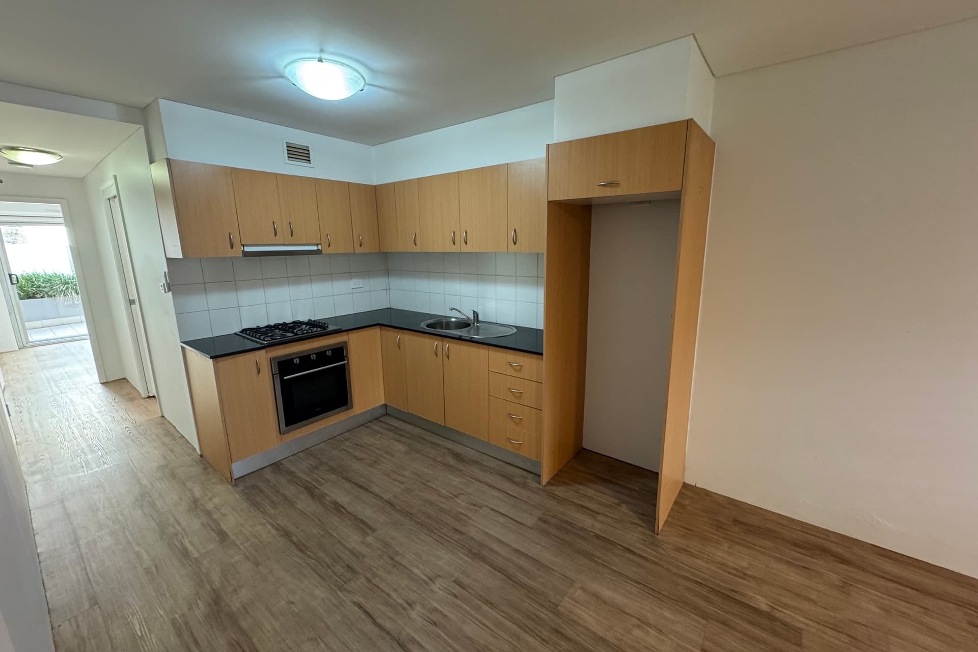 3/8-10 Enmore Road, Newtown, Newtown - Thumbnail 4