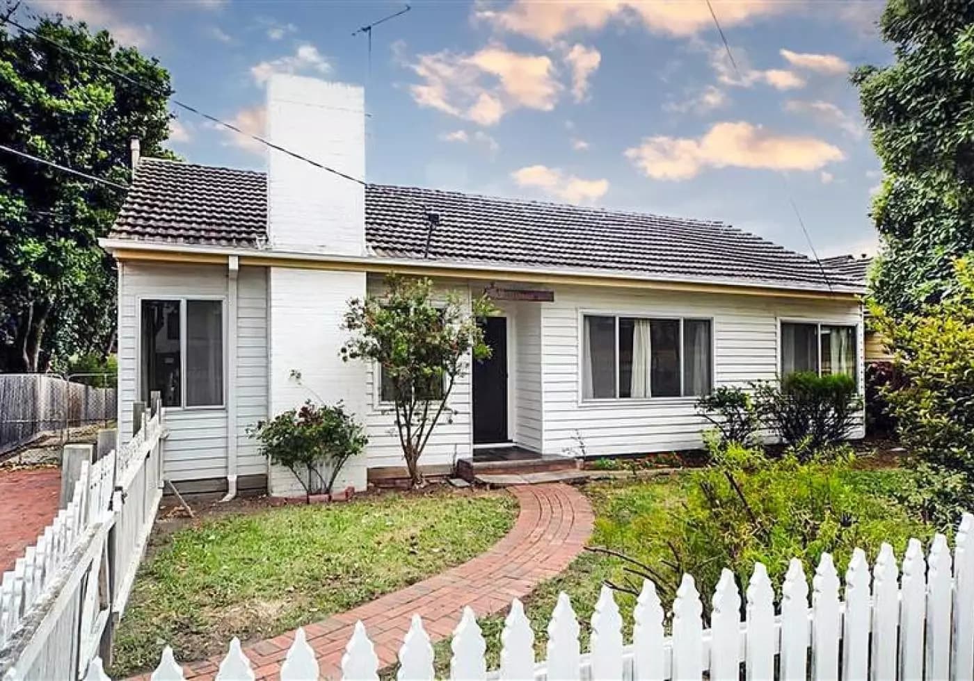 33 Glenbrook Avenue, Clayton, VIC, Clayton - Thumbnail 2