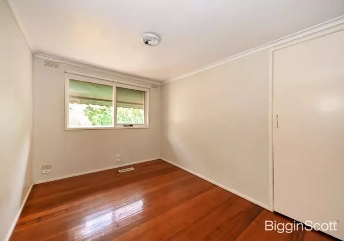 14 Crocus Crescent, Glen Waverley, VIC, Glen Waverley - Thumbnail 4