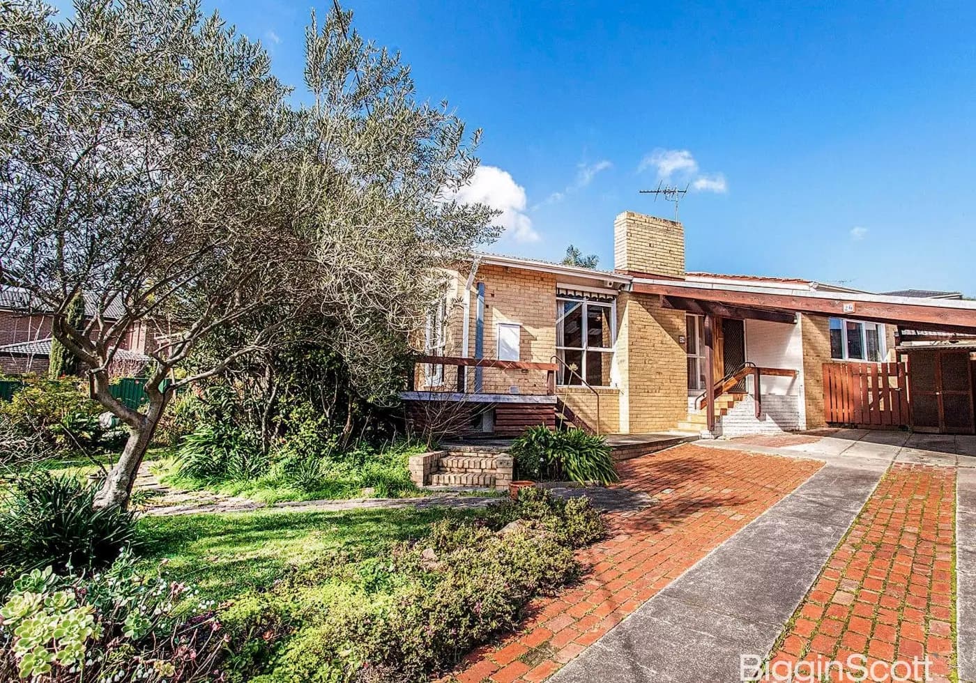 26 Illuka Crescent, Mount Waverley, VIC, Mount Waverley - Thumbnail 2