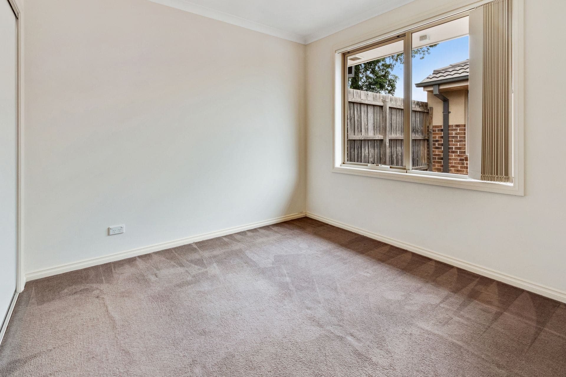 10/10-12 George Street, Reservoir, Reservoir - Thumbnail 6