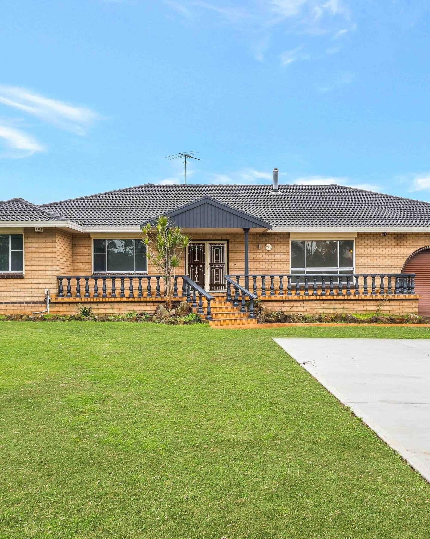 445 Hoxton Park Road Hinchinbrook, Hinchinbrook - Image 1